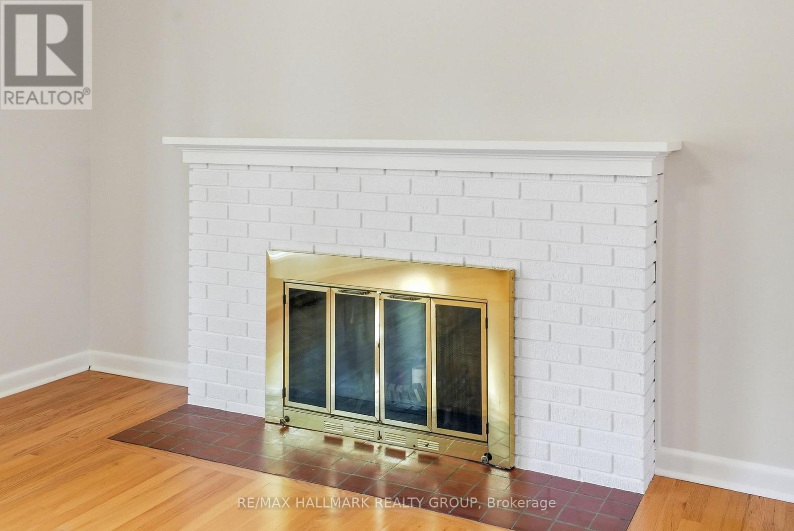 1760 Laxton Crescent