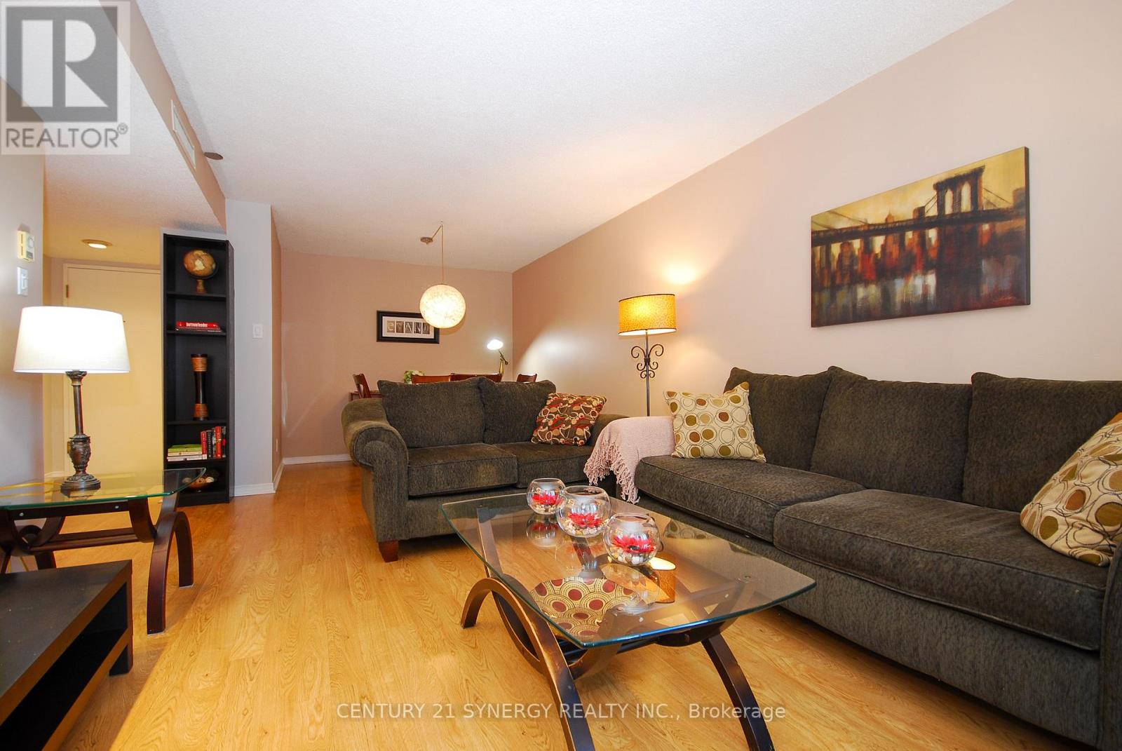 309 - 199 Kent Street