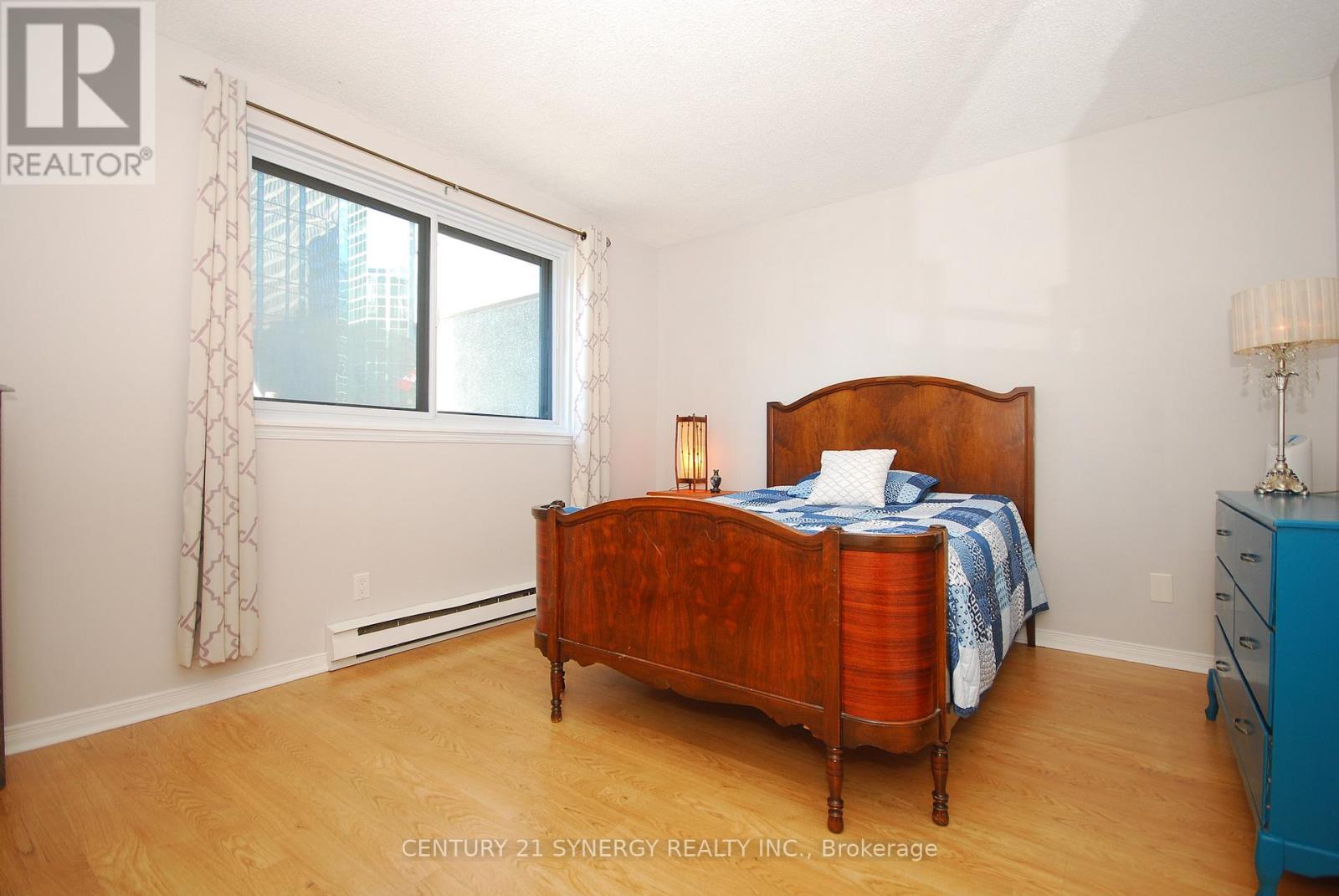 309 - 199 Kent Street