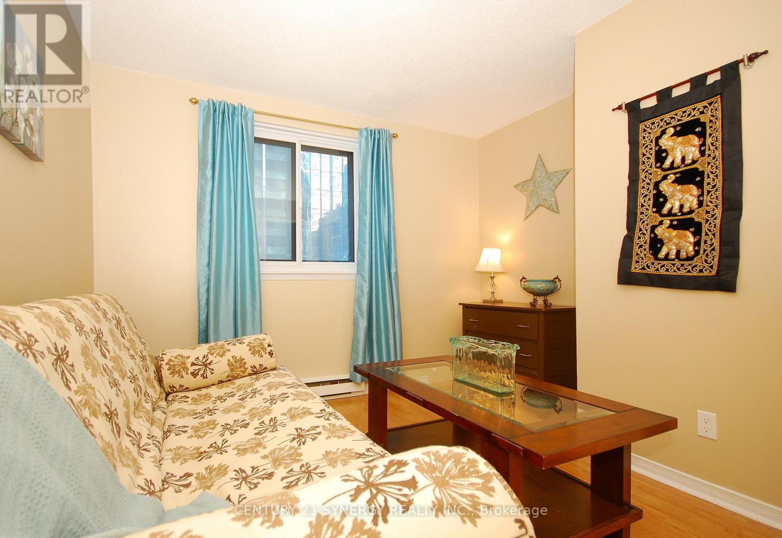 309 - 199 Kent Street