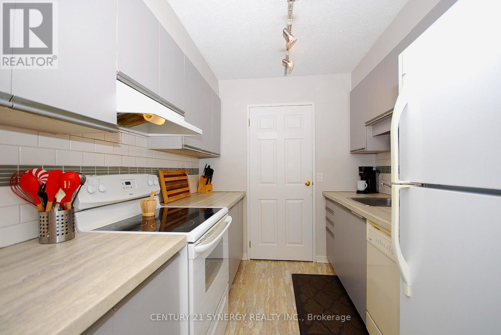 309 - 199 Kent Street