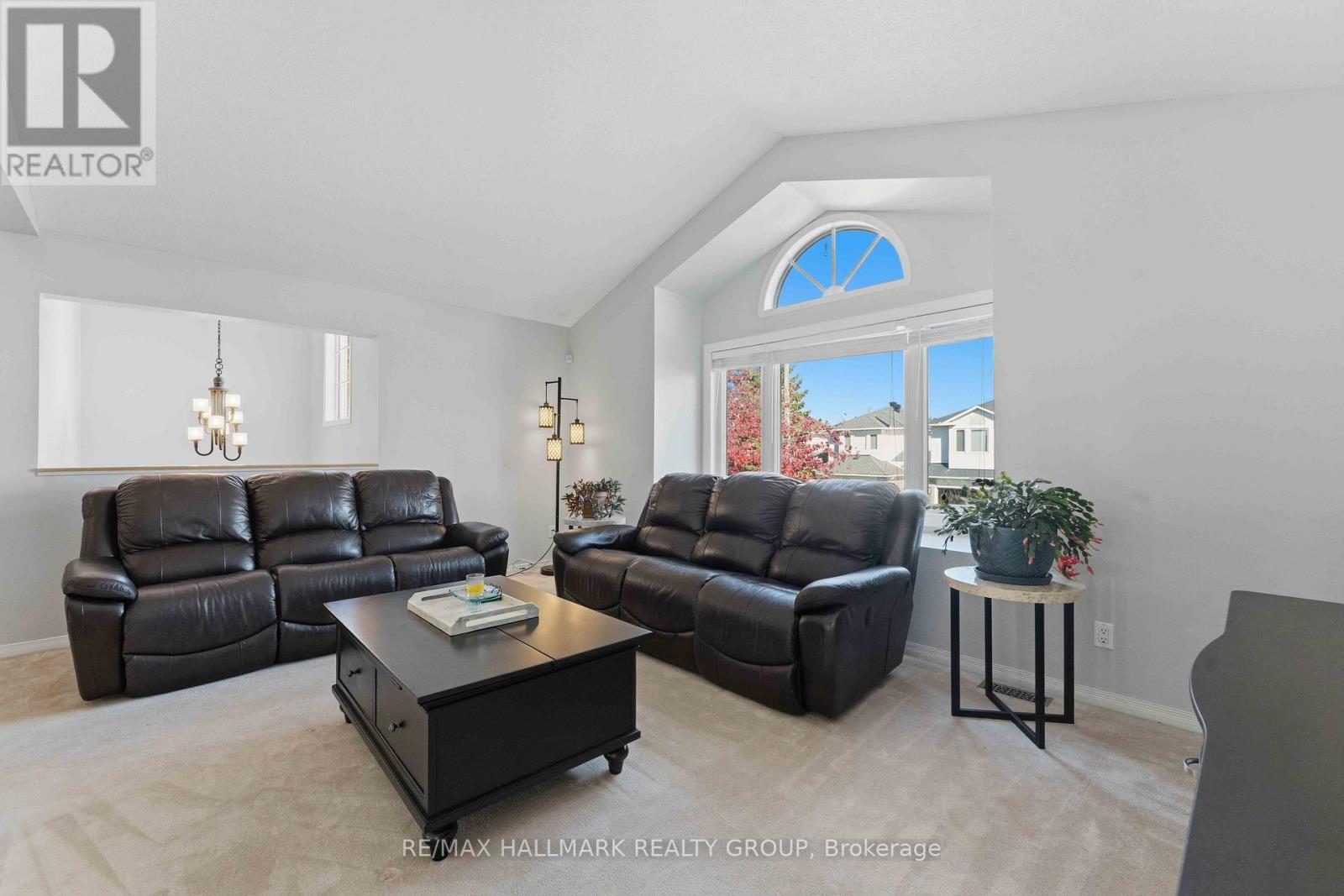 661 Arc En Ciel Street