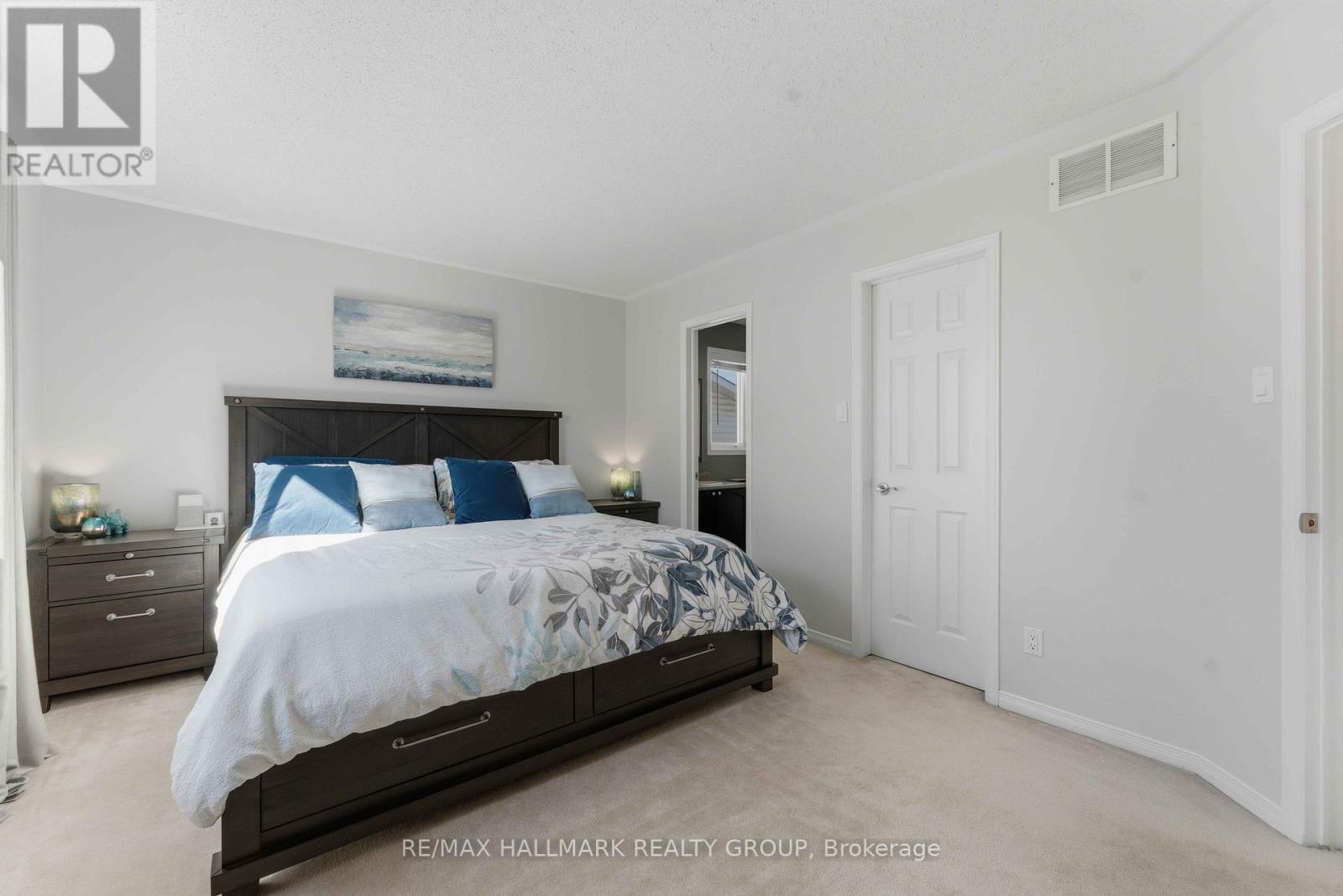 661 Arc En Ciel Street