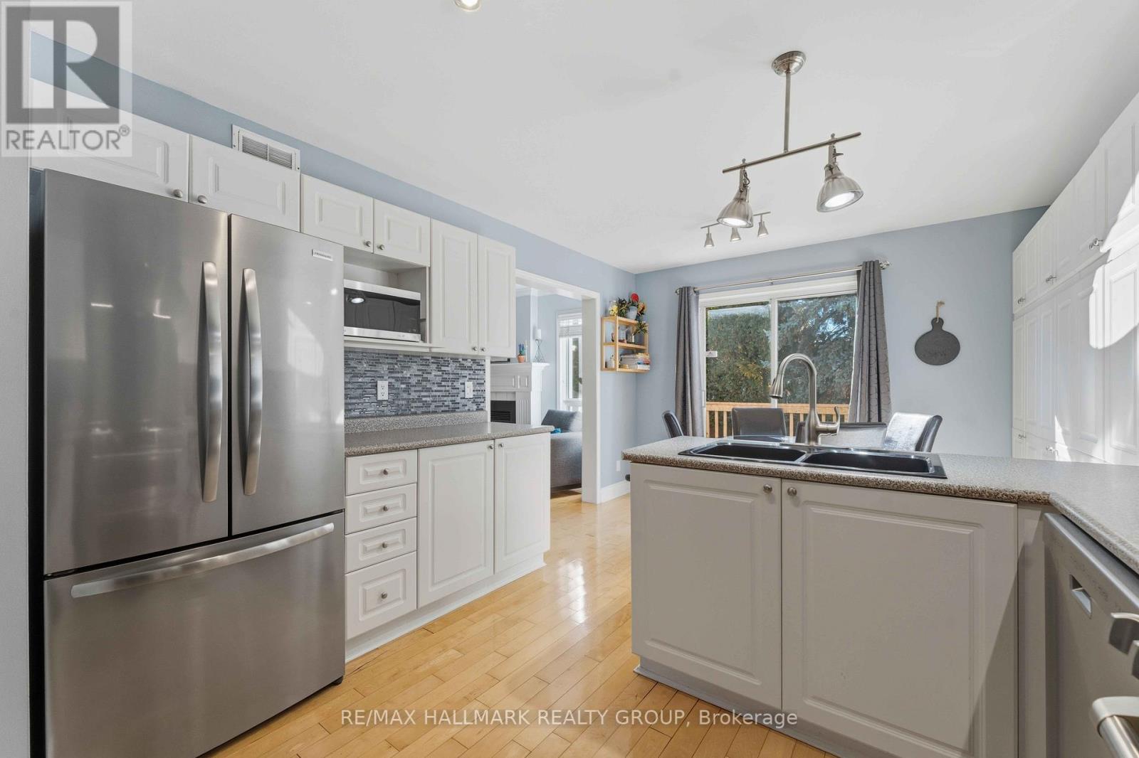 661 Arc En Ciel Street