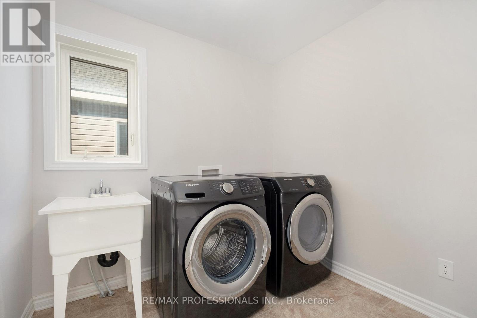 2241 Watercolours Way