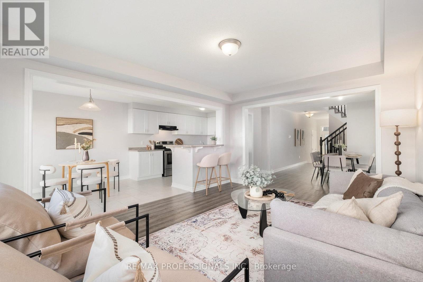 2241 Watercolours Way