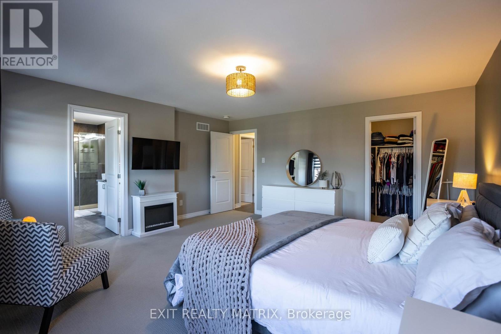 573 Strasbourg Street