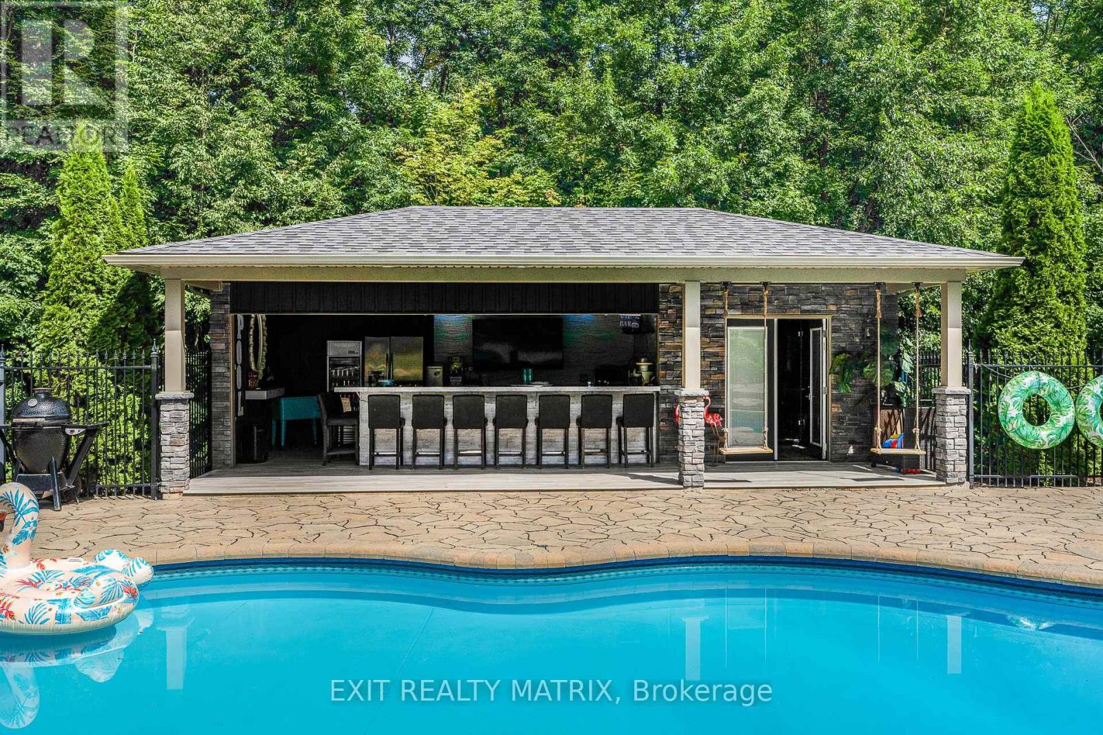 1271 Georges Vanier Drive