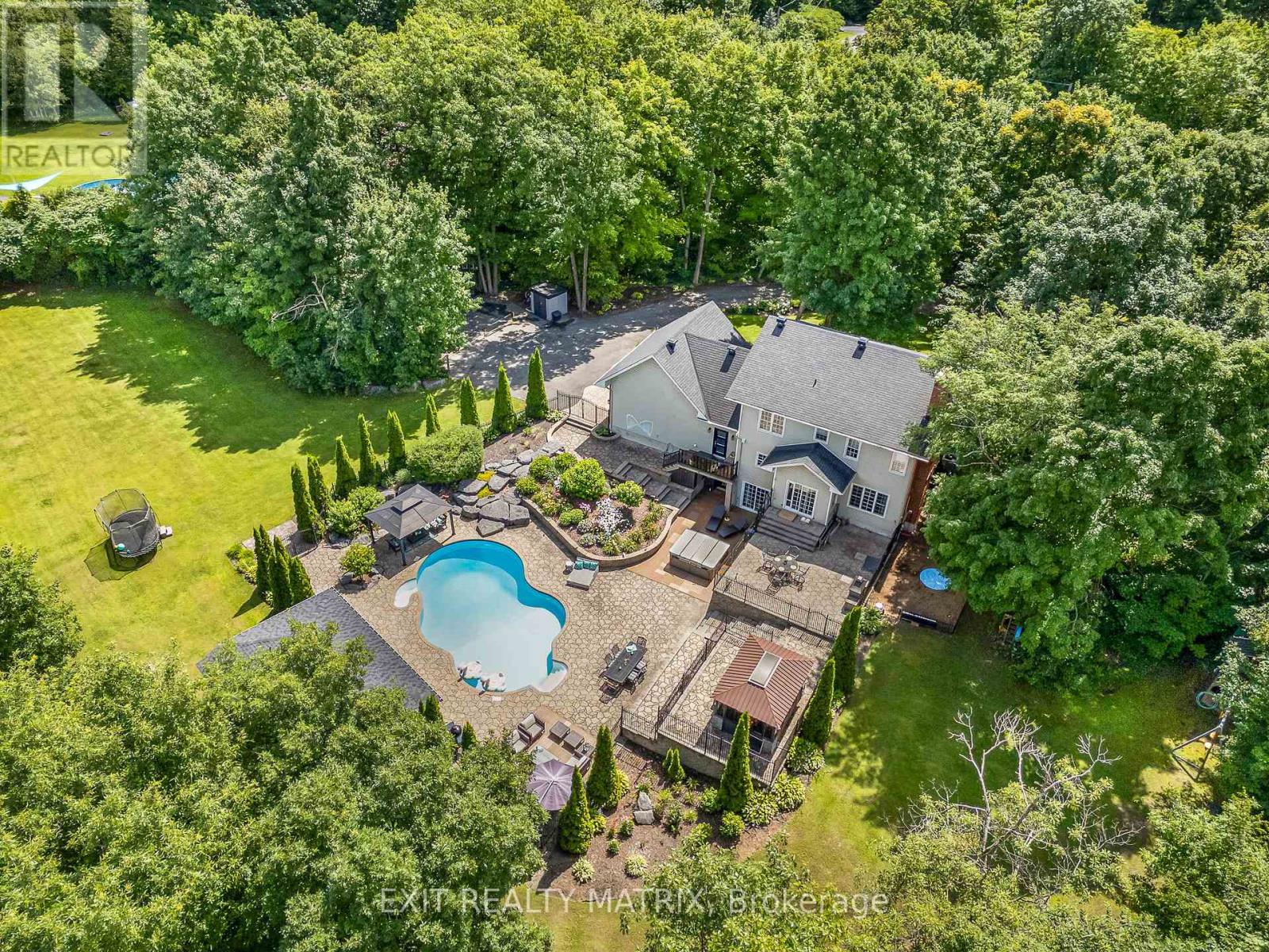 1271 Georges Vanier Drive