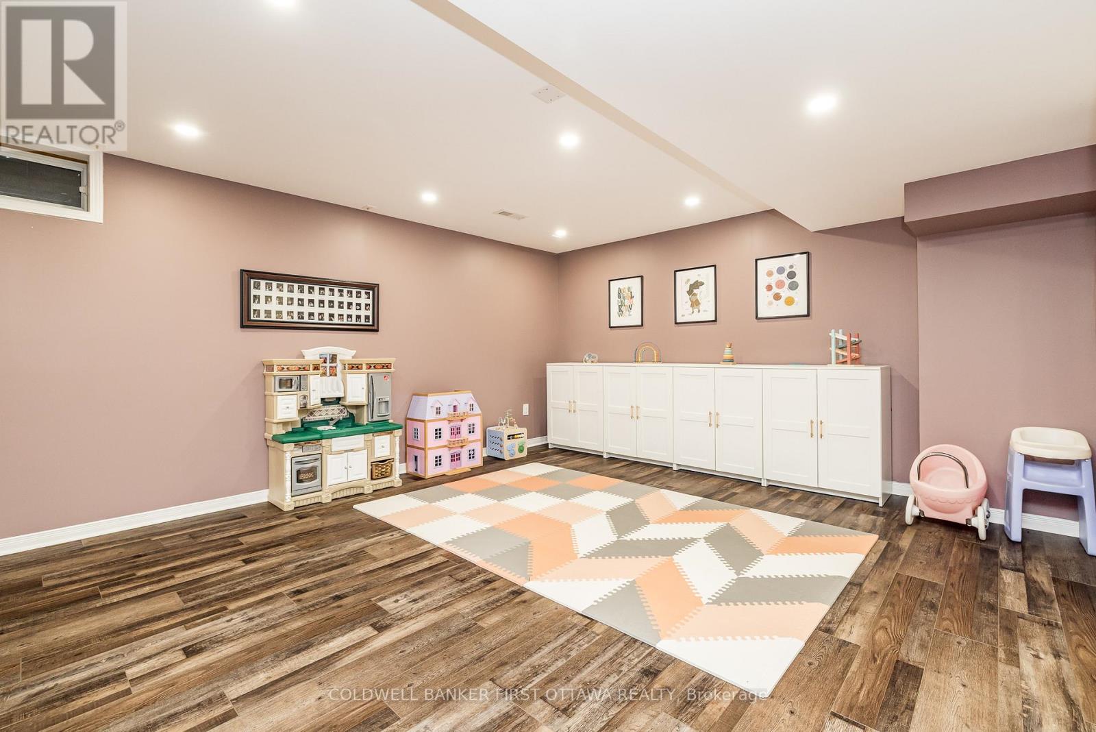 491 Meadowbreeze Drive