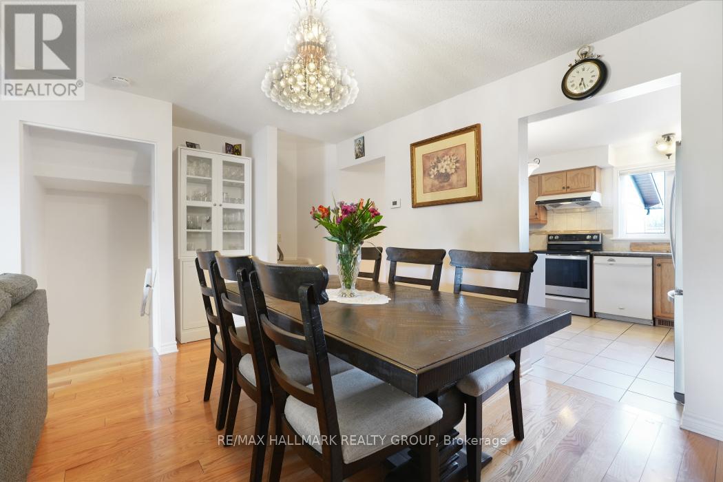 2534 Southvale Crescent