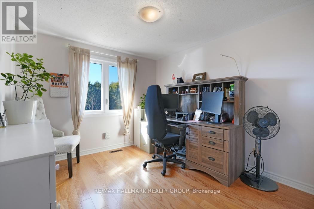 2534 Southvale Crescent