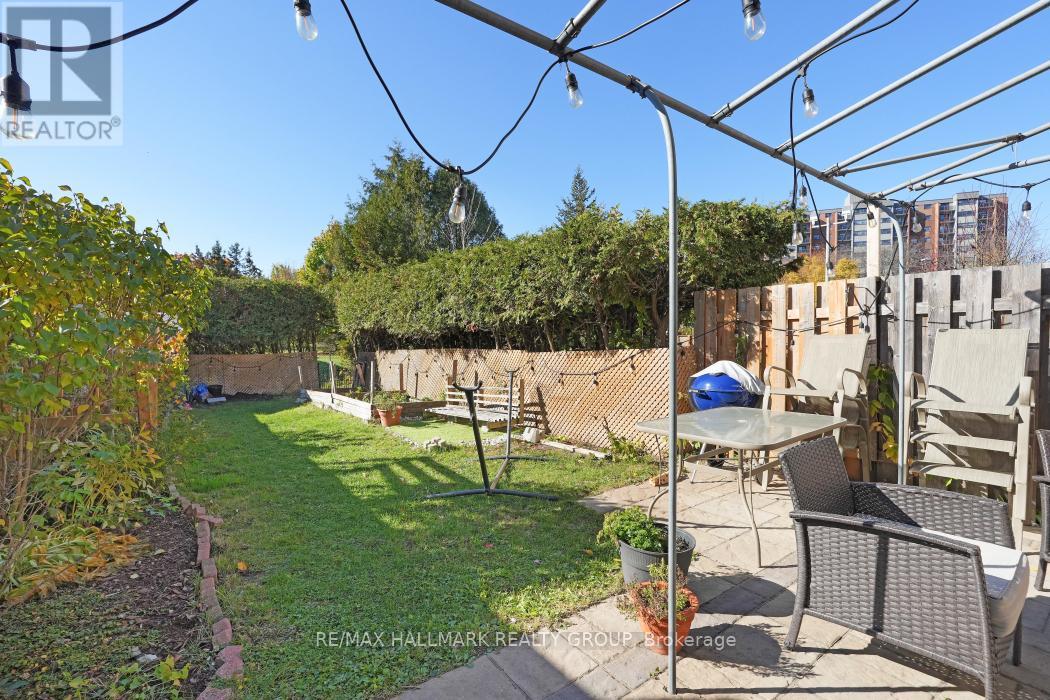 2534 Southvale Crescent