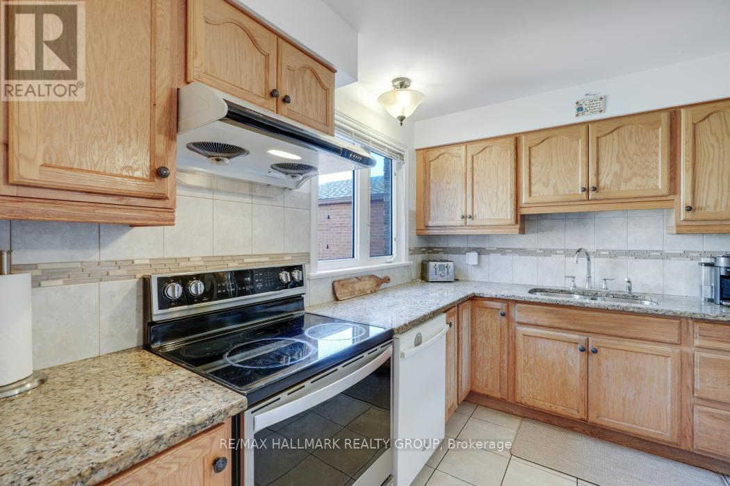 2534 Southvale Crescent