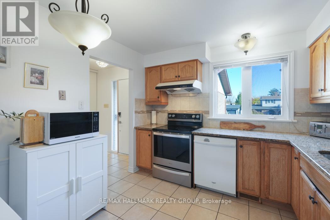 2534 Southvale Crescent