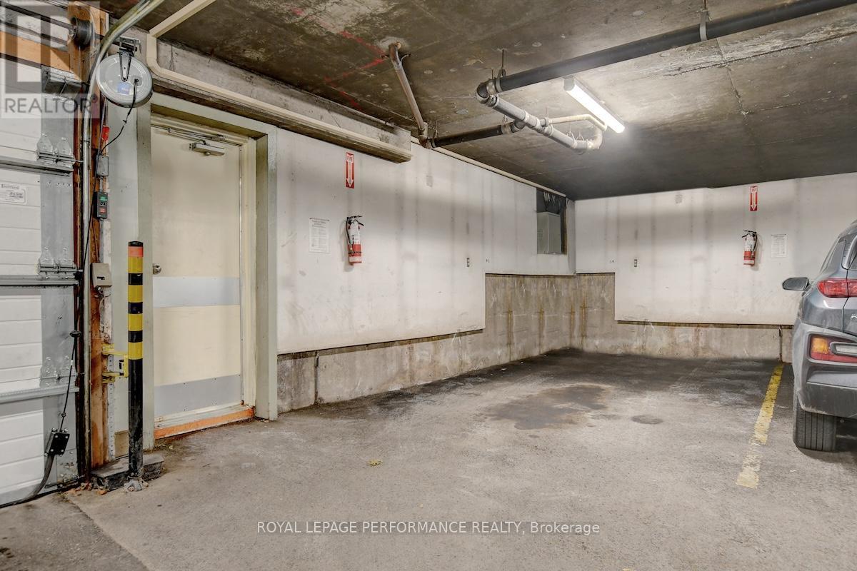 3 - 2 Columbus Avenue