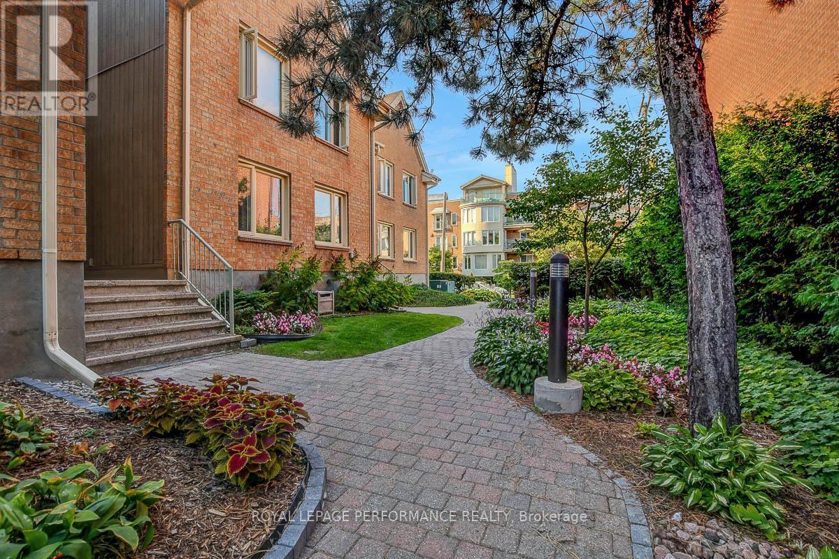 3 - 2 Columbus Avenue