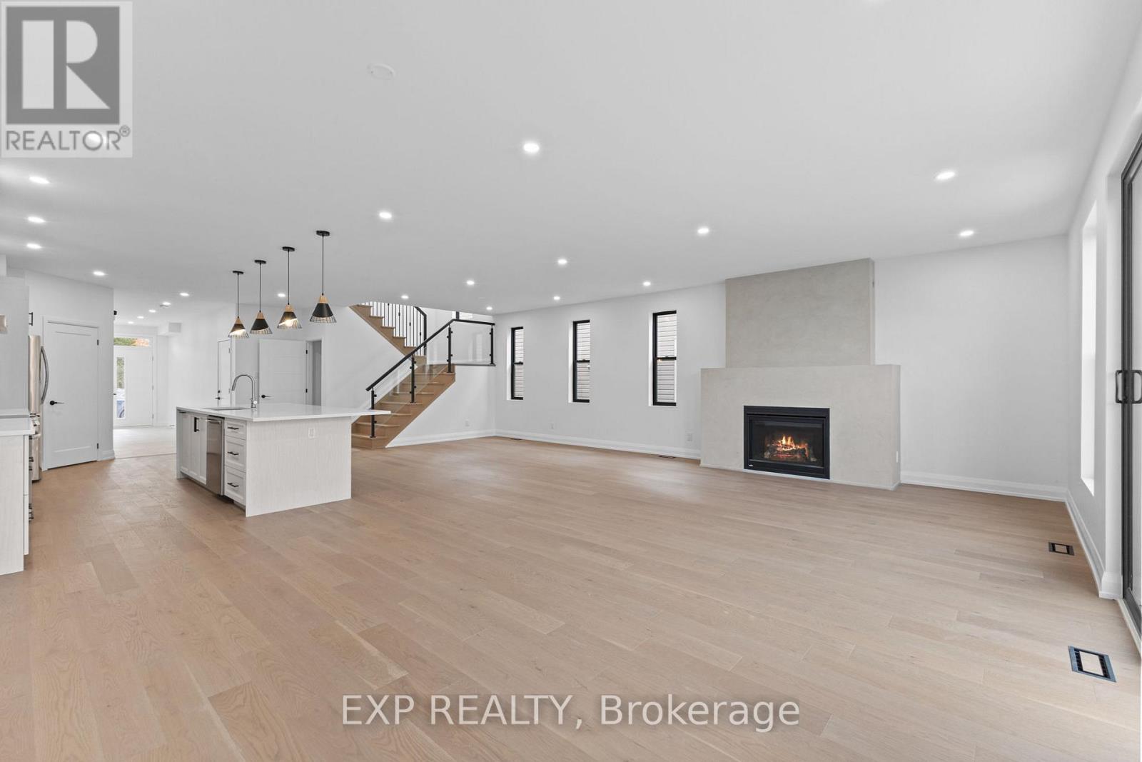 6817 Notre Dame Street