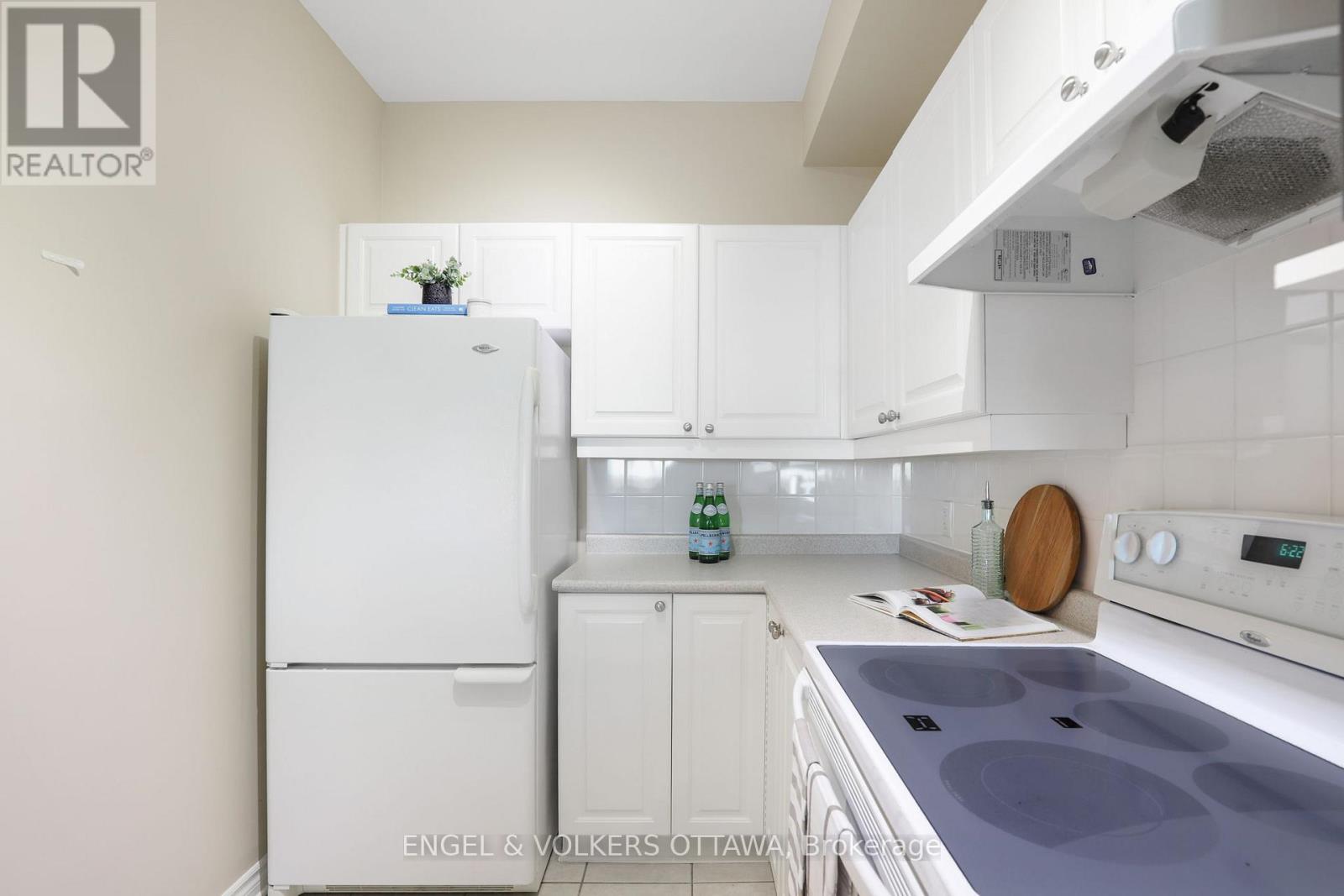 1207 - 120 Grant Carman Drive