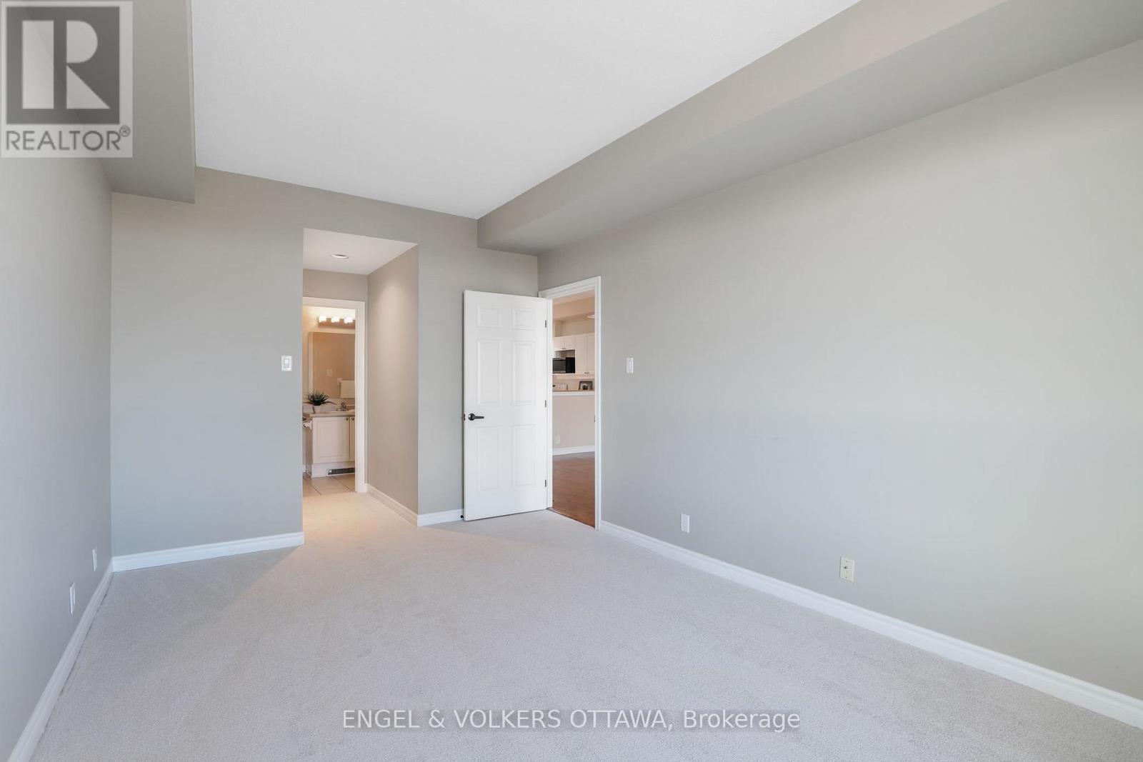 1207 - 120 Grant Carman Drive