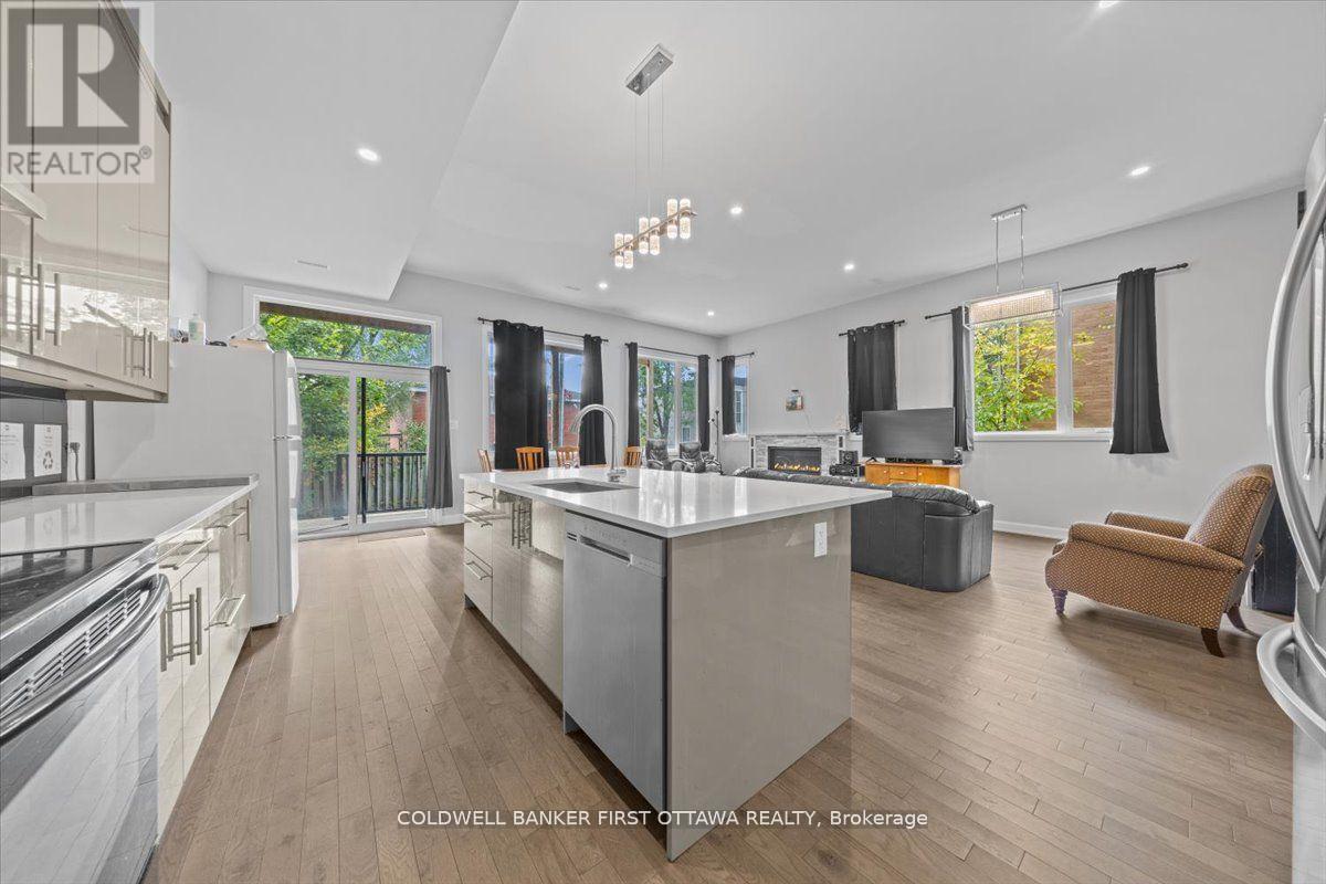 560 Queen Mary Street