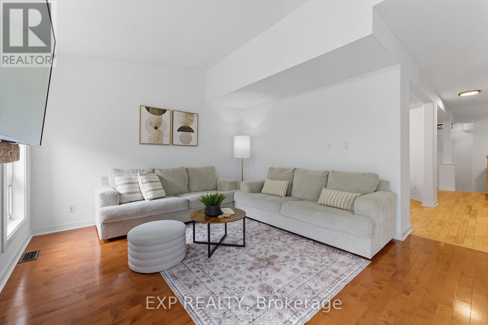 16 North Harrow Drive