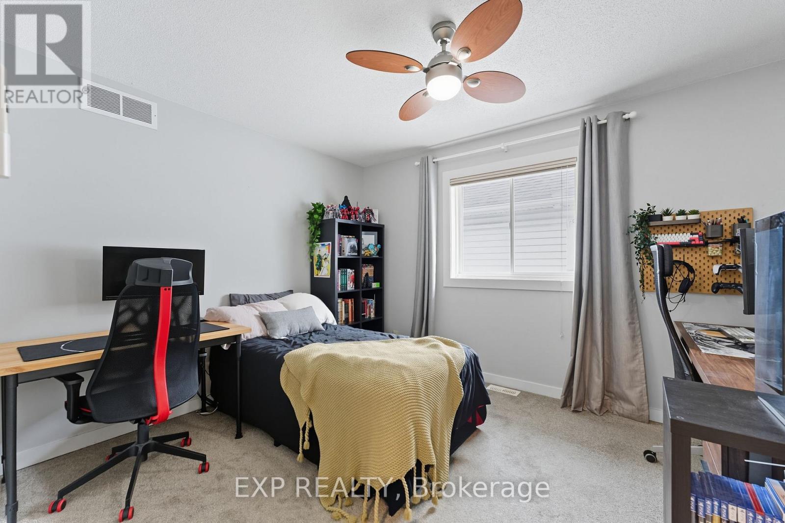 16 North Harrow Drive