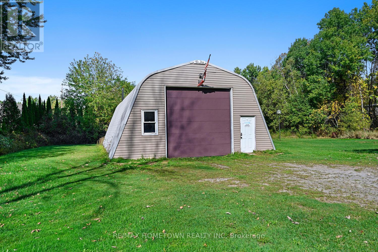 6290 6th Concession Road