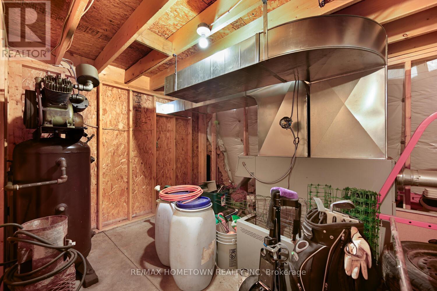 6290 6th Concession Road