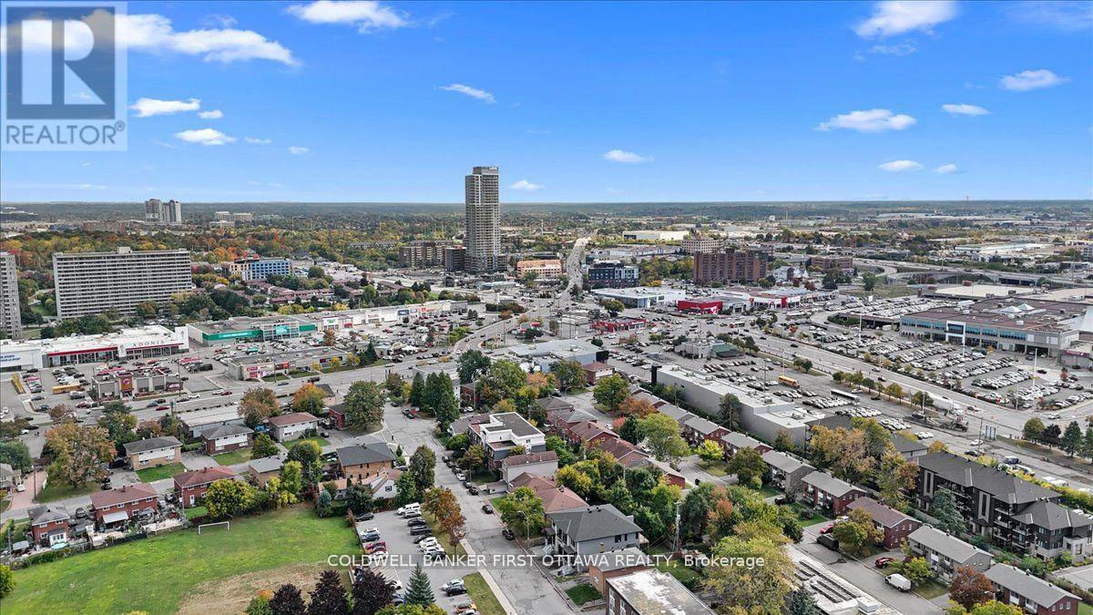 562 Queen Mary Street