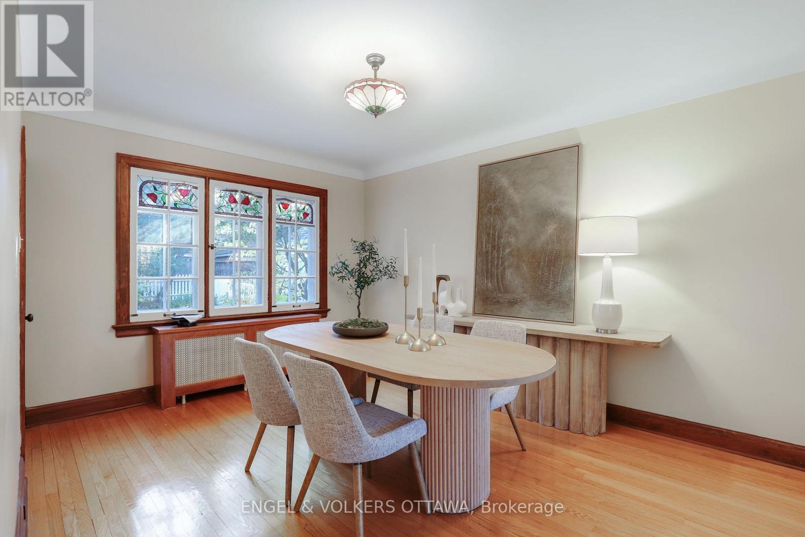 513 Island Park Drive S