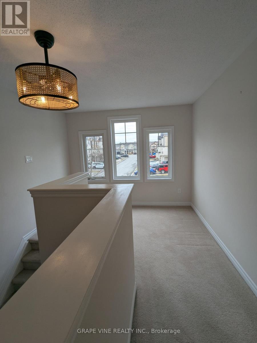 582 Meadowcreek Circle