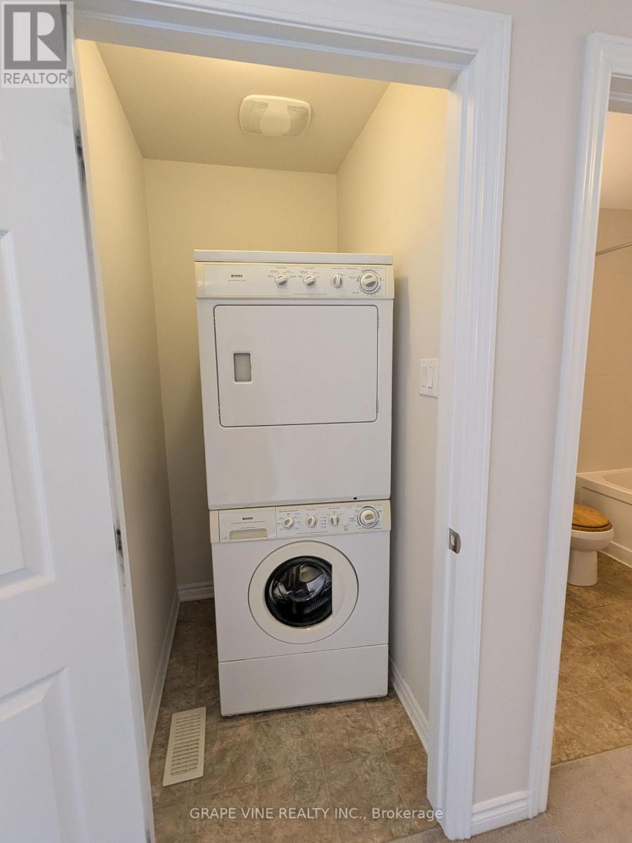 582 Meadowcreek Circle