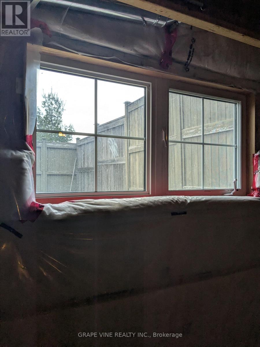 582 Meadowcreek Circle