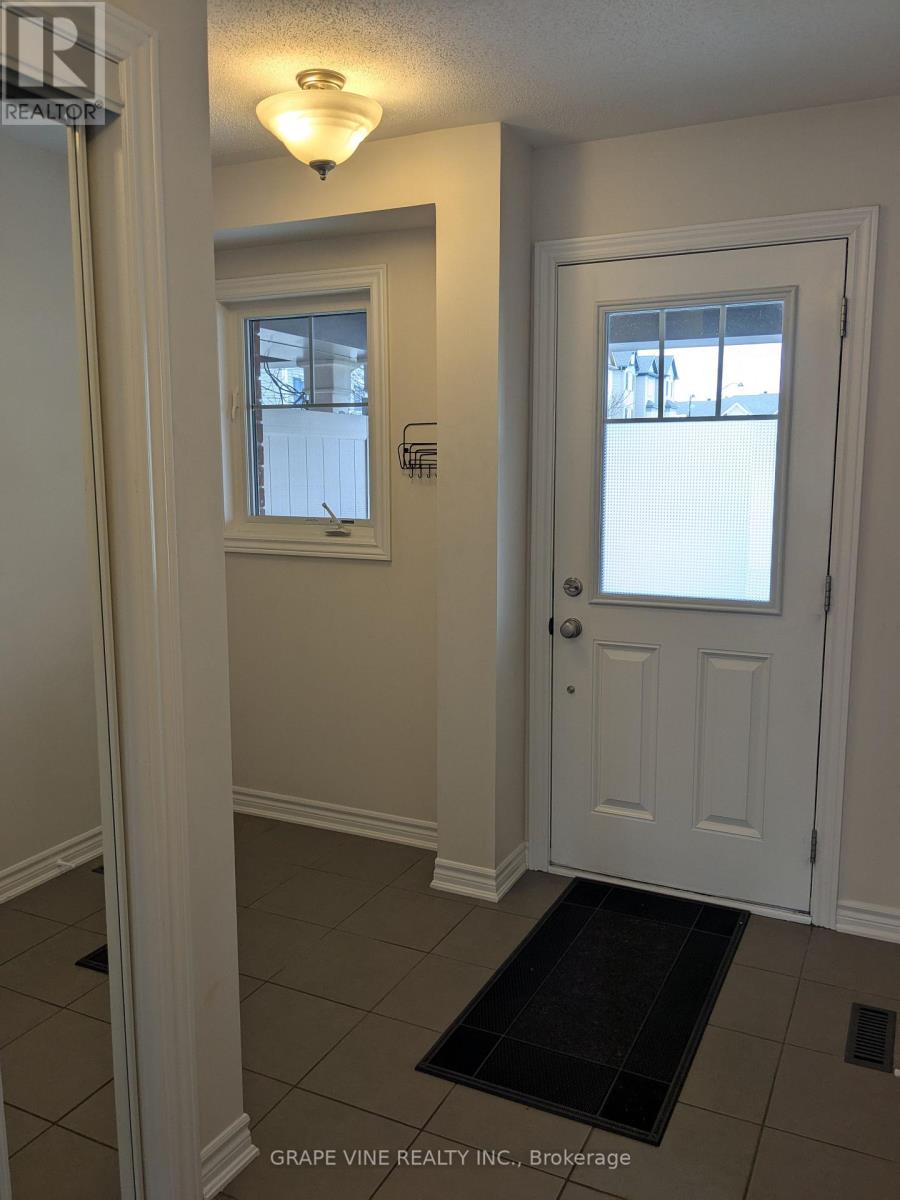 582 Meadowcreek Circle