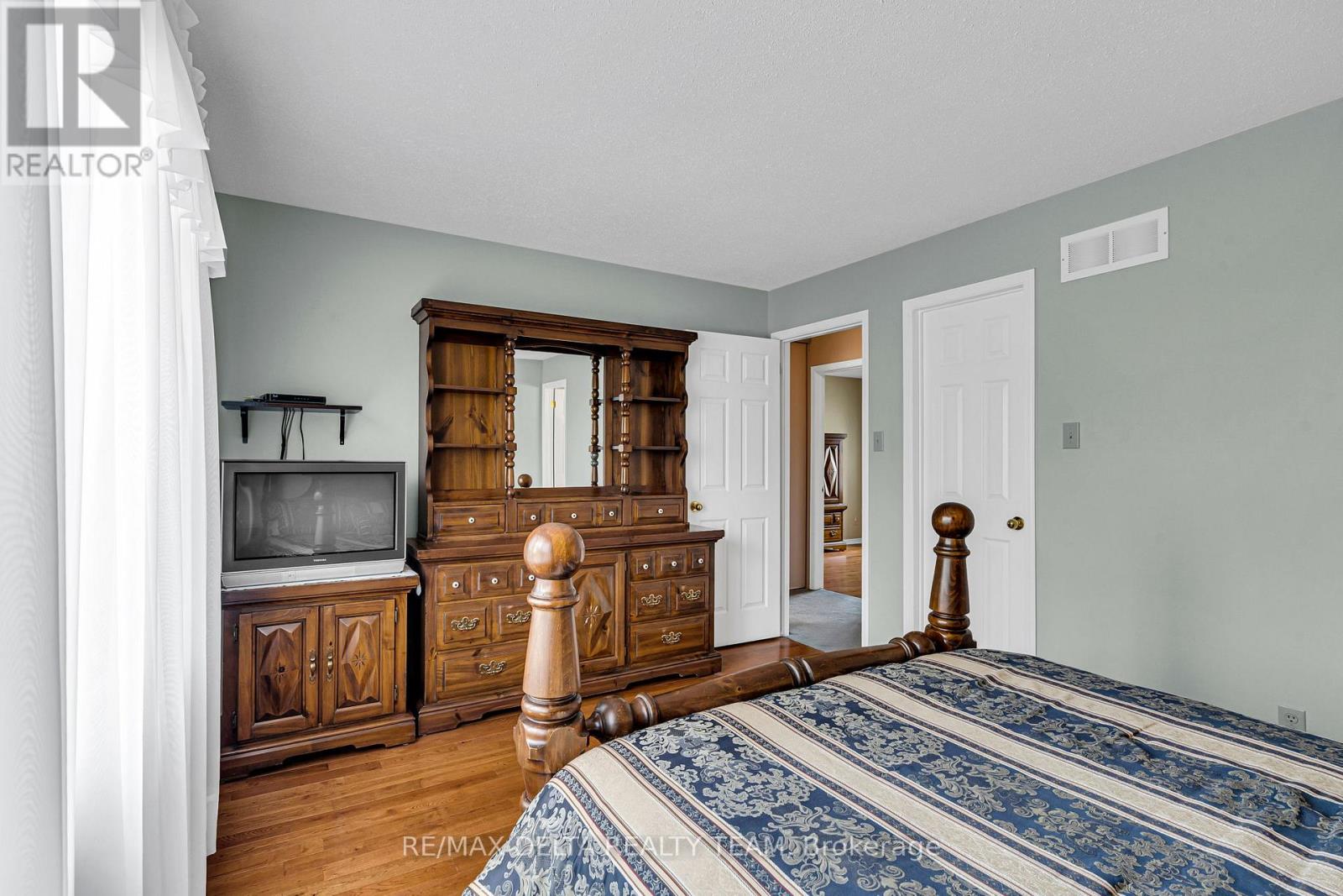 6565 Des Chouettes Lane