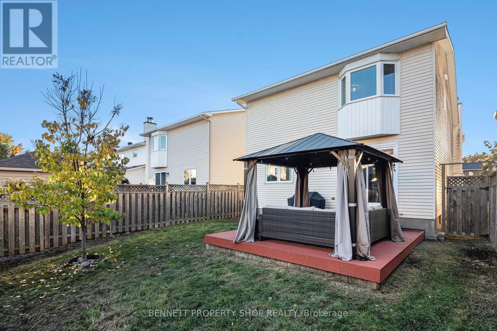 1865 Leclair Crescent