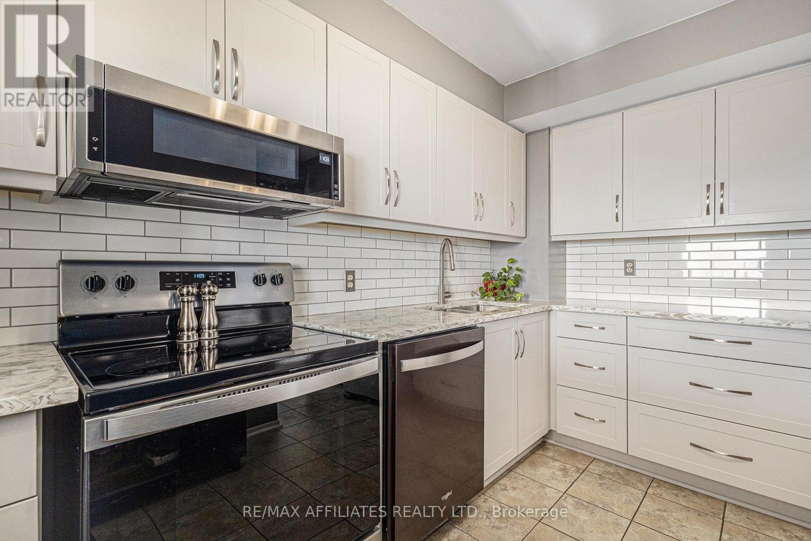 407 - 2760 Carousel Crescent