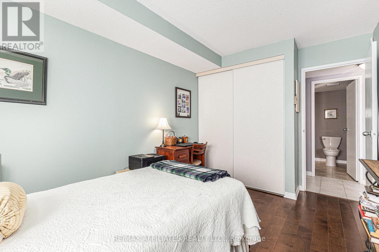 407 - 2760 Carousel Crescent