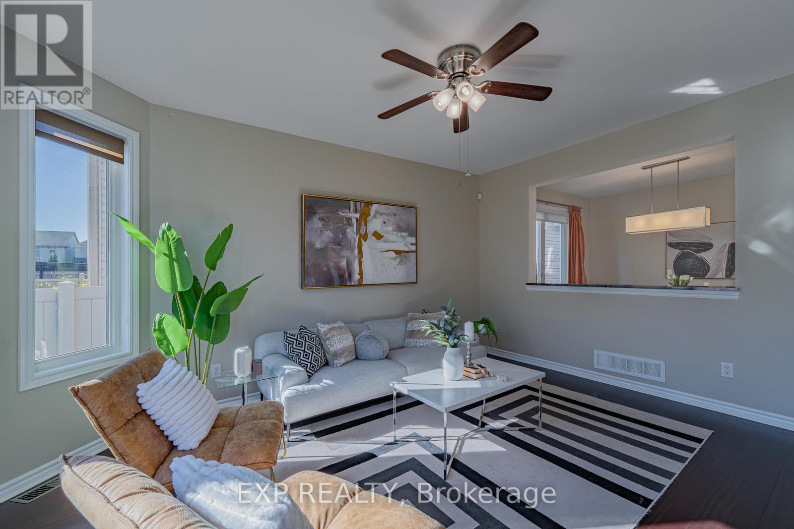 3308 Riverset Crescent