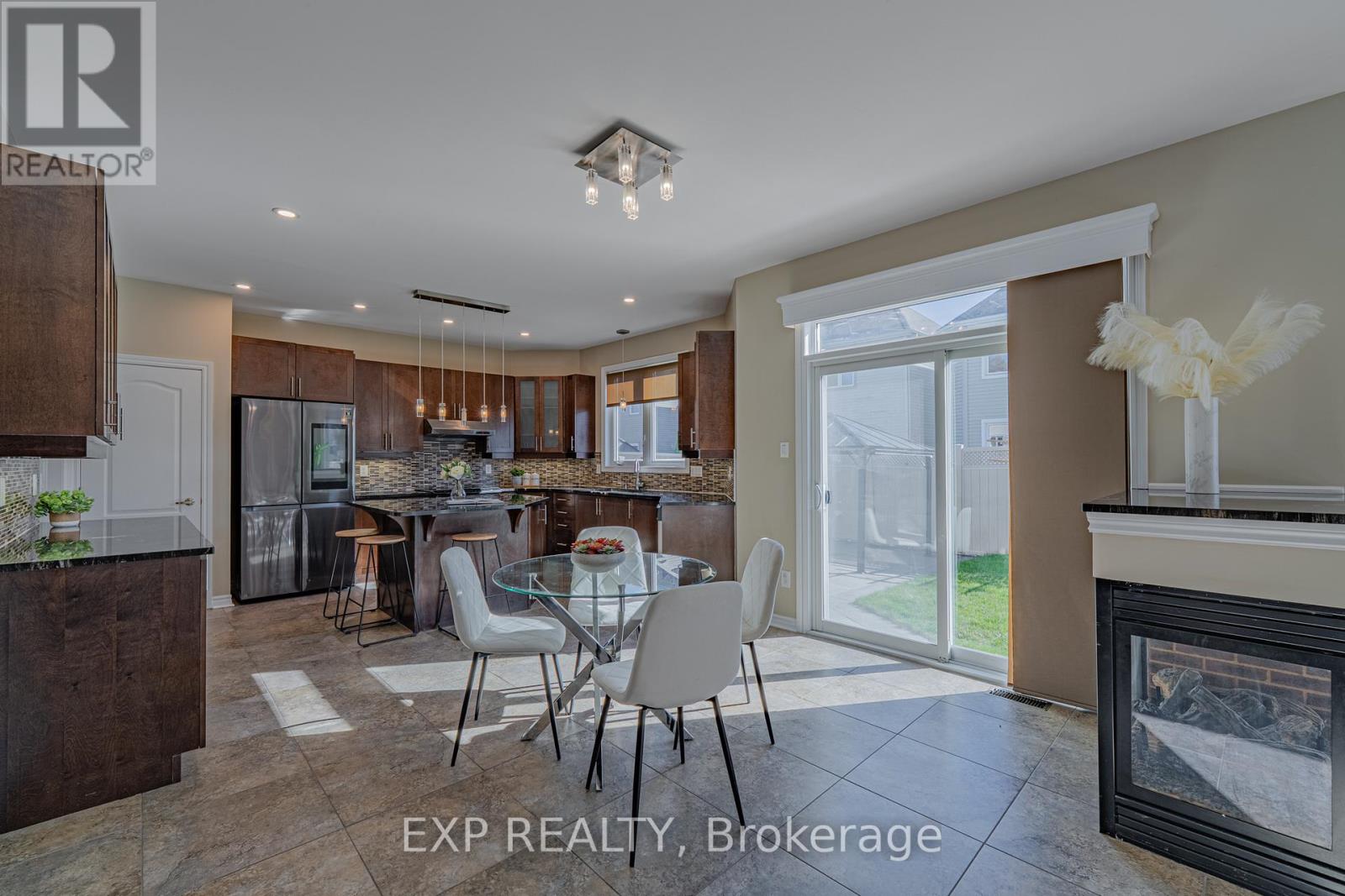 3308 Riverset Crescent