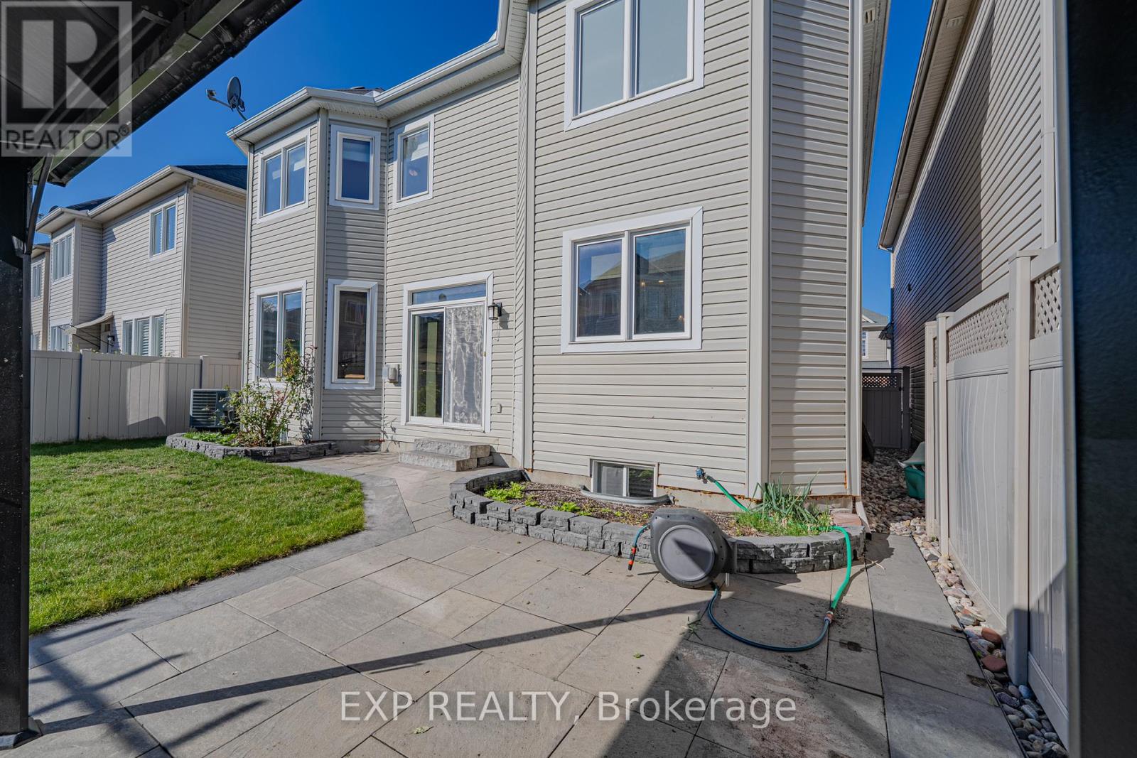 3308 Riverset Crescent