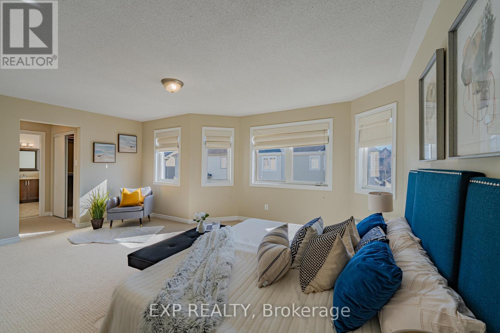 3308 Riverset Crescent