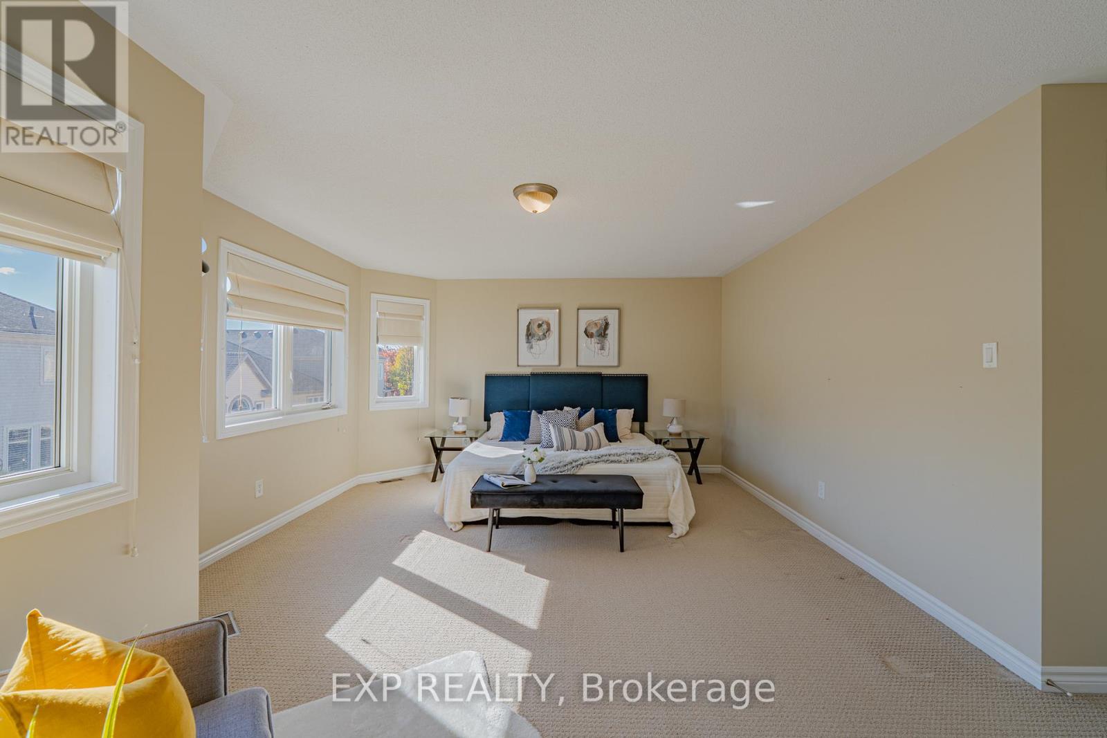 3308 Riverset Crescent