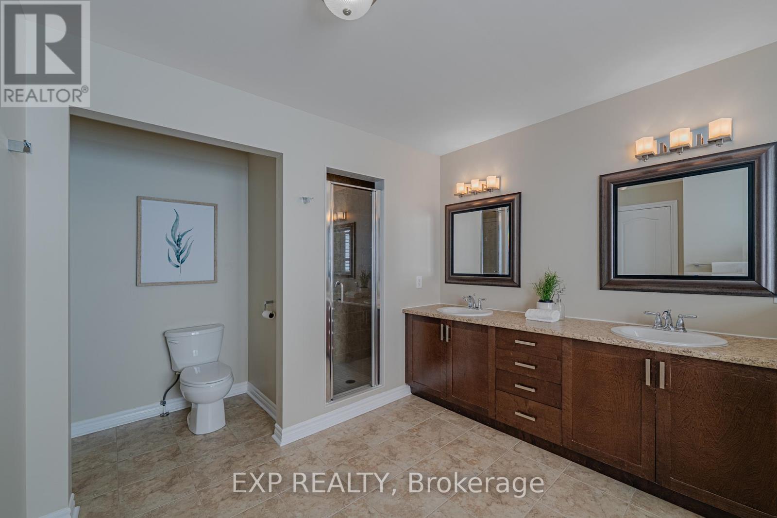 3308 Riverset Crescent