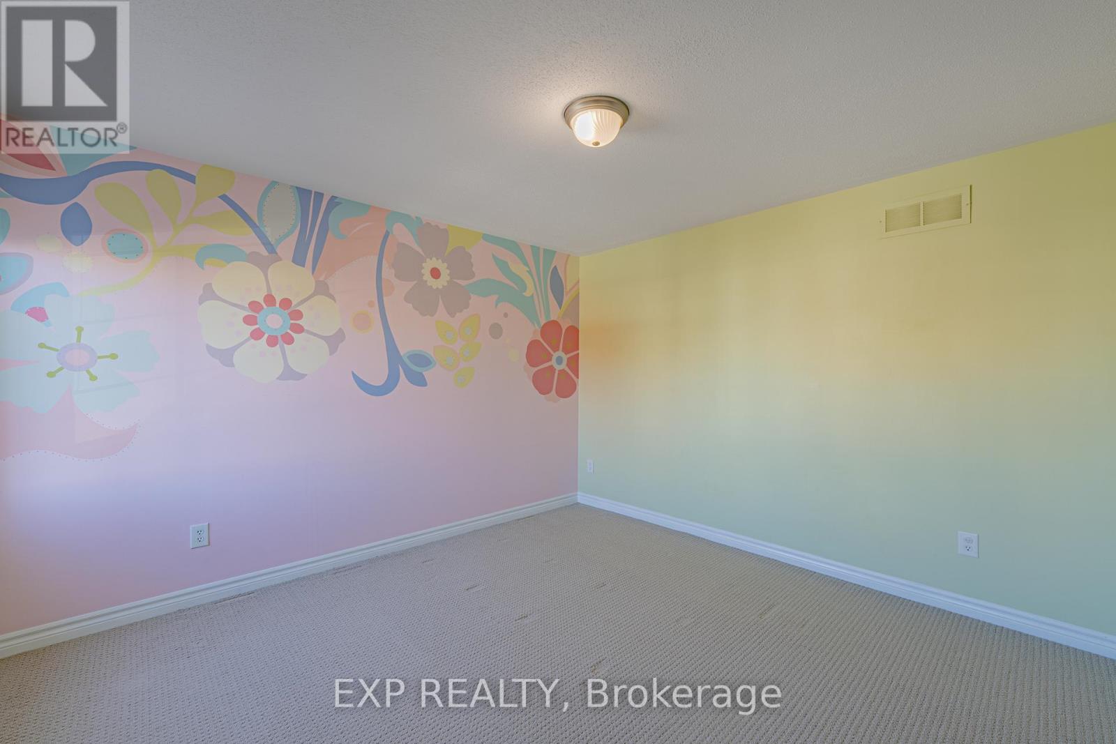 3308 Riverset Crescent