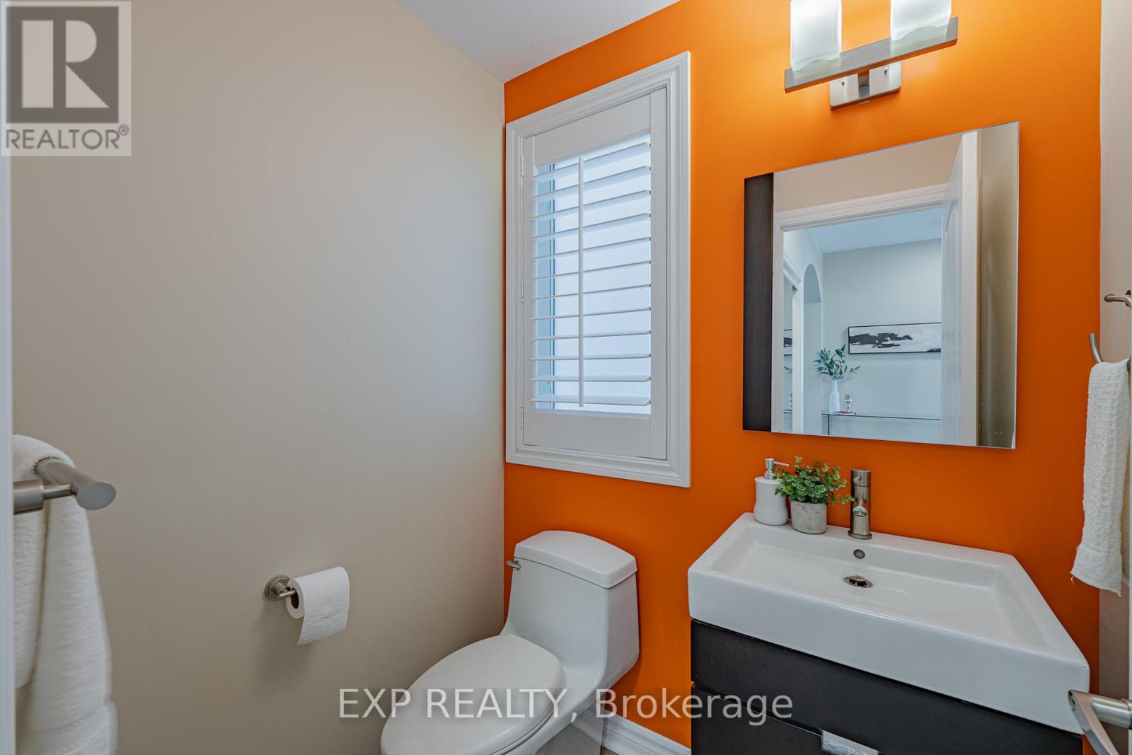 3308 Riverset Crescent