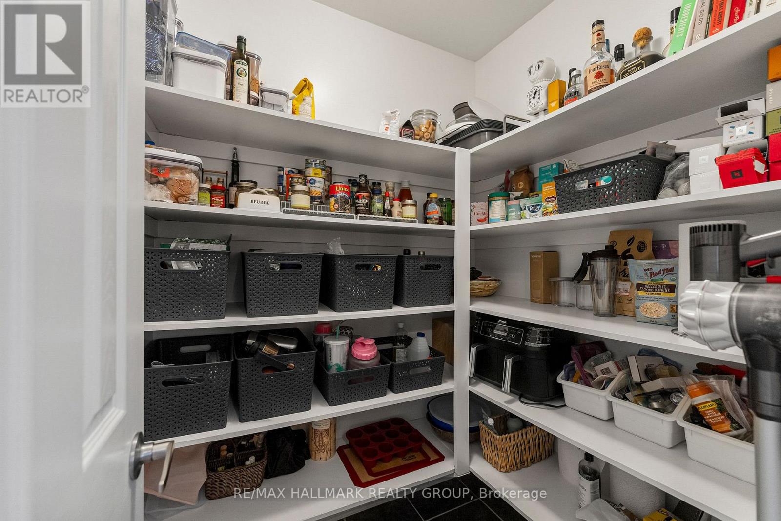 440 Edgeworth Avenue