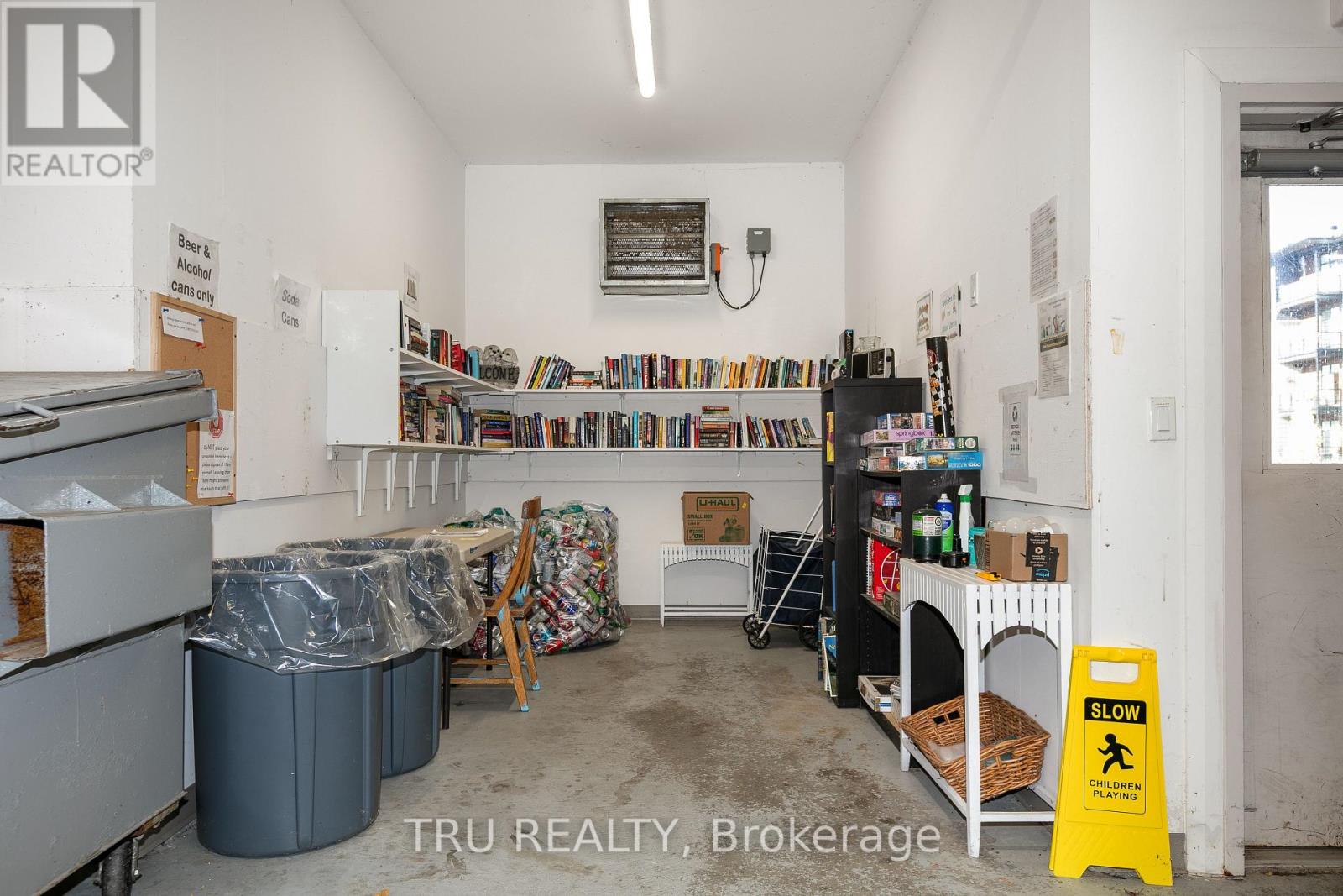 201 - 120 Cortile Private S