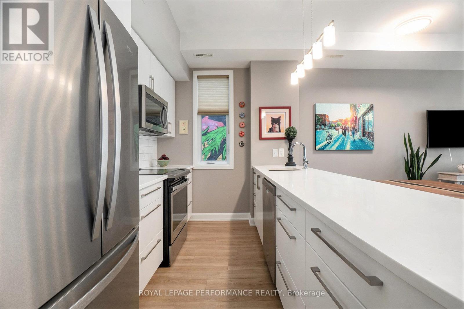 1 - 509 Gladstone Avenue